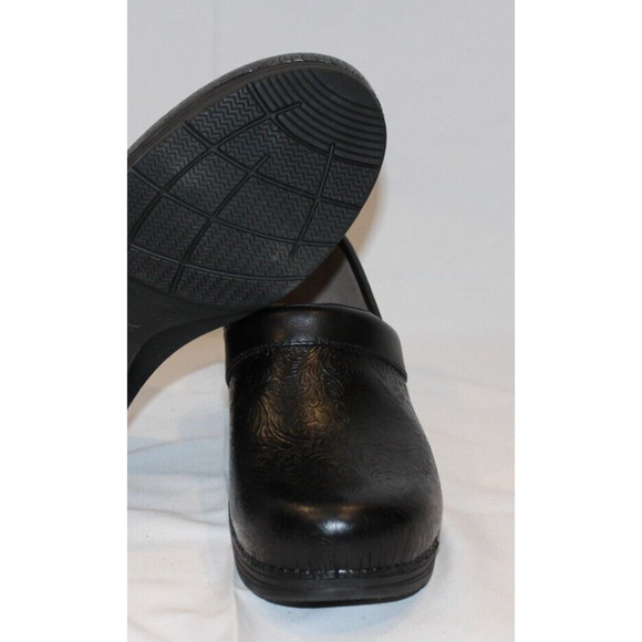 Dansko Professional Women's Black Tooled Filigree Leather Clogs US 11 NEW - Picture 6 of 7